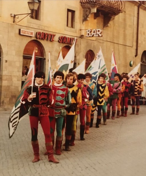 sbandieratori-1977-1982.jpg