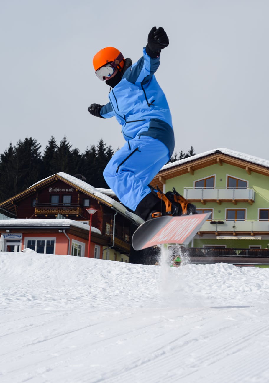 person doing snowboarding