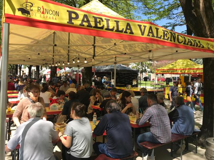 Food &amp; Street 2019 paella