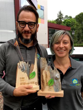 Martino e Olivoni con il trofeo vinto